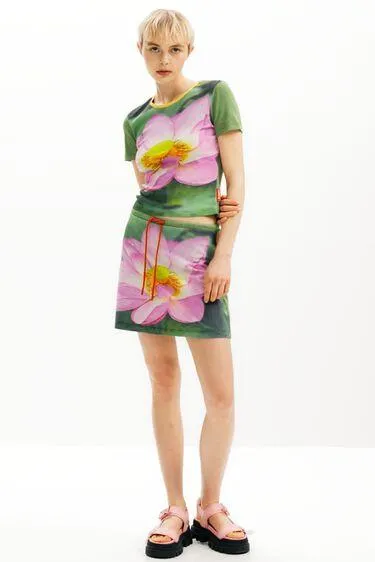 Camiseta flor de loto Tyler McGillivary