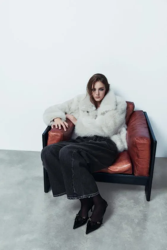 ZAPATO TACÓN TIRAS HEBILLA