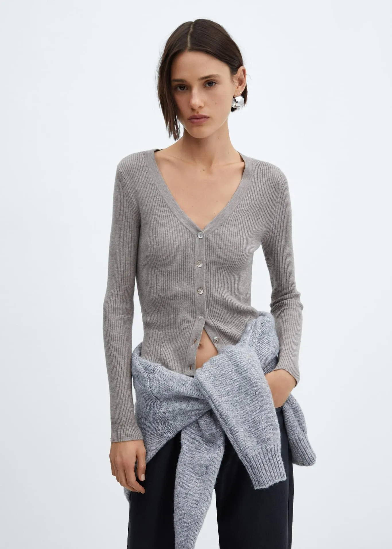 Cárdigan canalé cuello pico