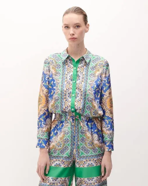 Blusa Camisera Satinada Estampado Pañuelo