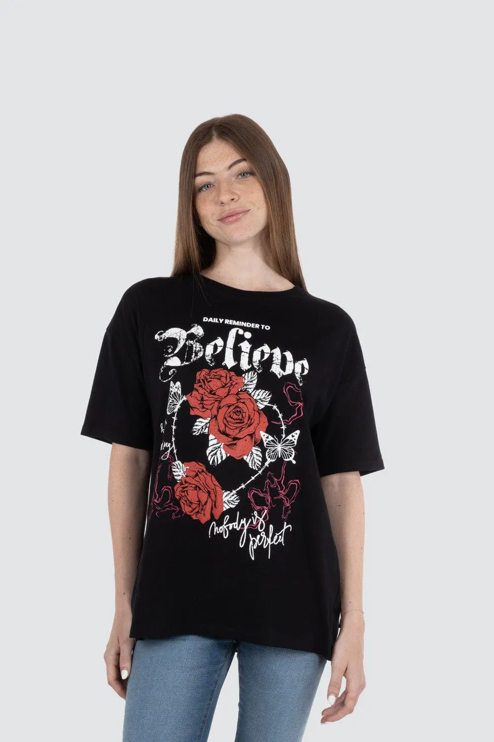 Playera negra con estampado