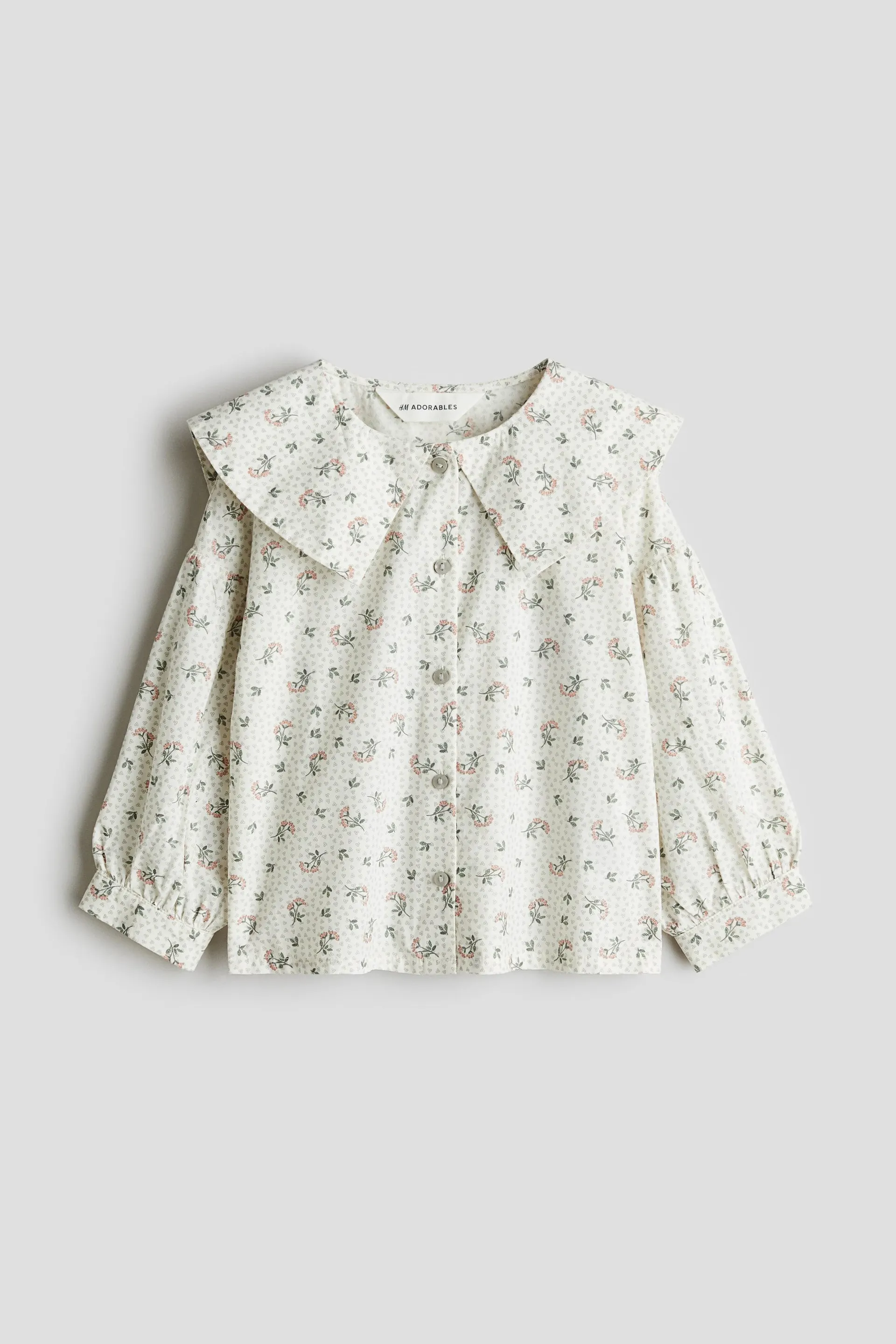 Blusa con cuello marinero