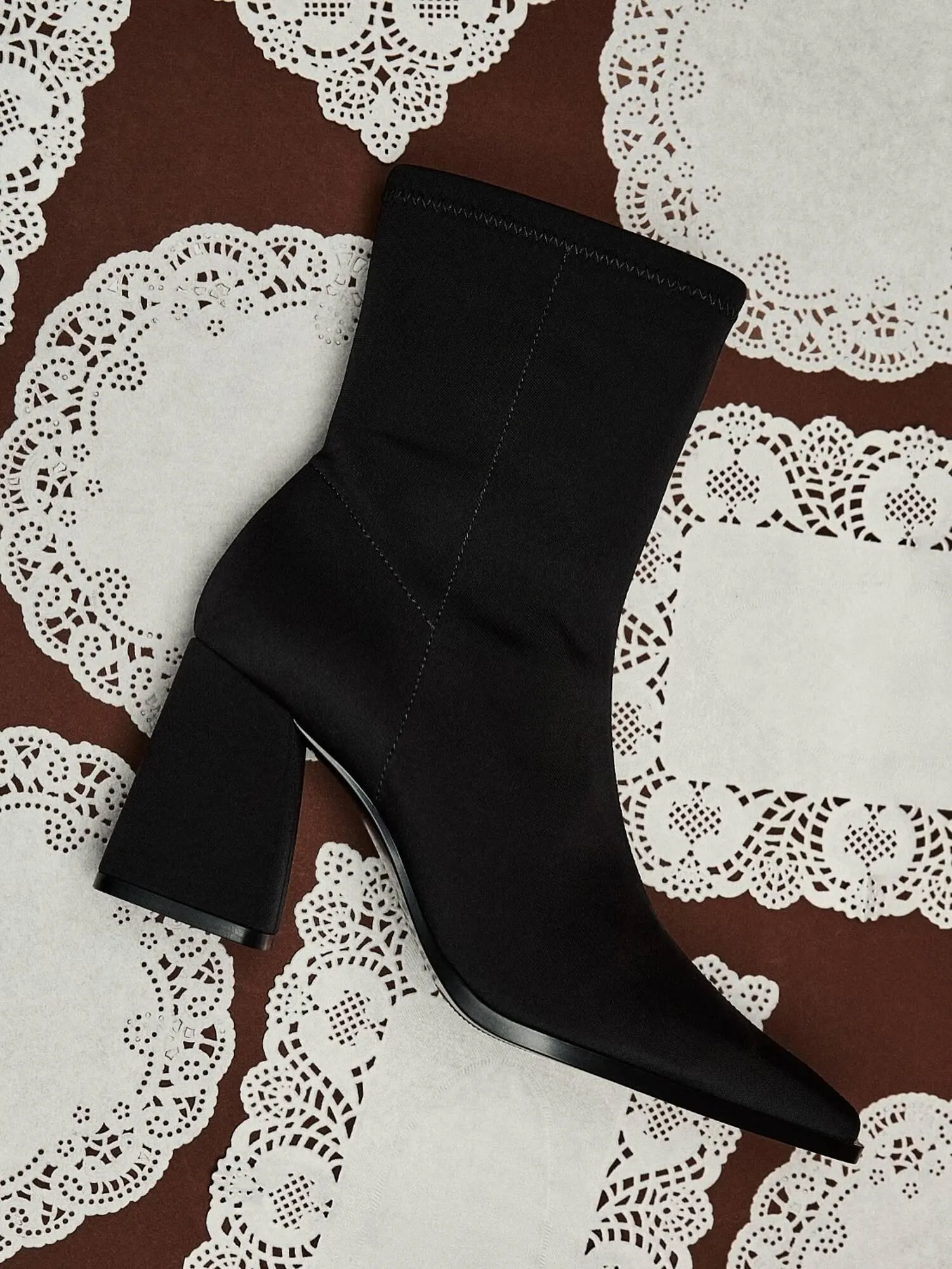 Catálogo de Catálogo Stradivarius 20 de diciembre al 20 de diciembre 2025 - Pagina 1