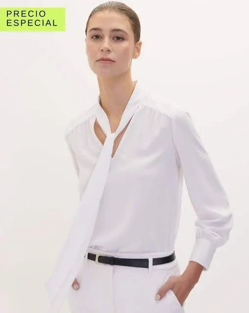 Blusa Blanca Escote V Con Corbatín