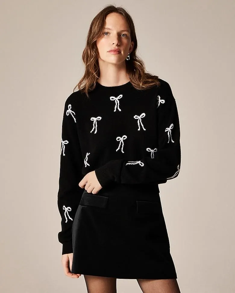 Perfect cashmere crewneck sweater in bow print