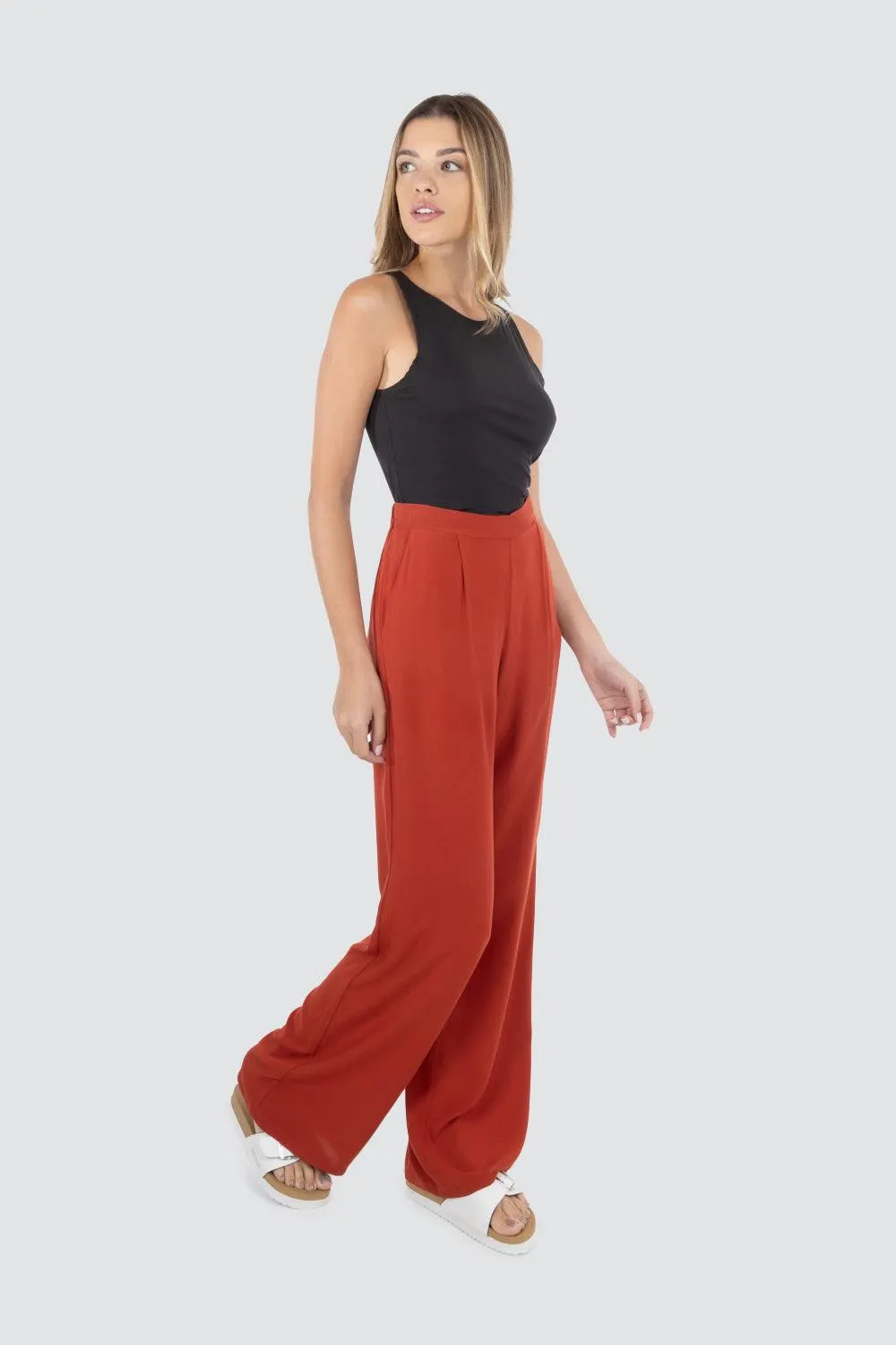 Pantalón casual pierna ancha