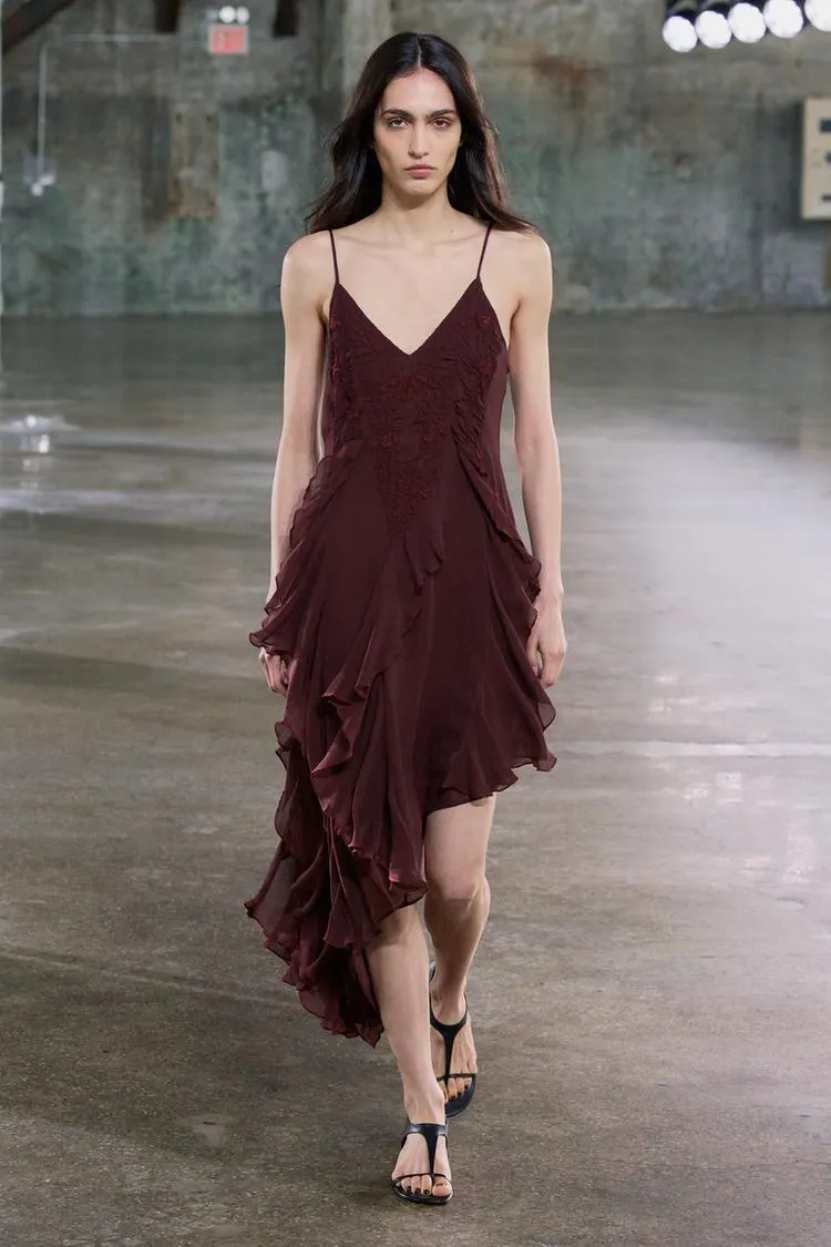 VESTIDO ASIMÉTRICO BORDADOS ZW COLLECTION