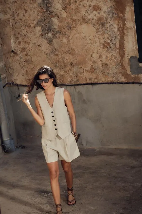 BERMUDA TIRO ALTO CON LINO