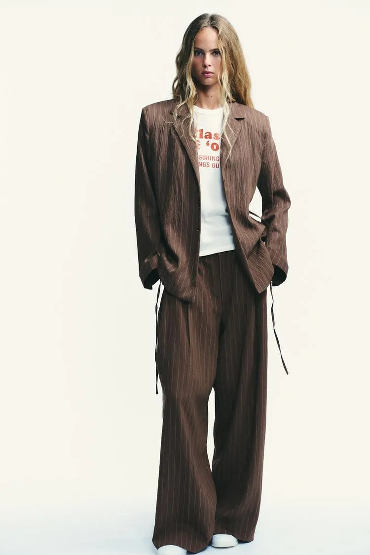 BLAZER HOMBRERAS RAYAS CINTURÓN FINO