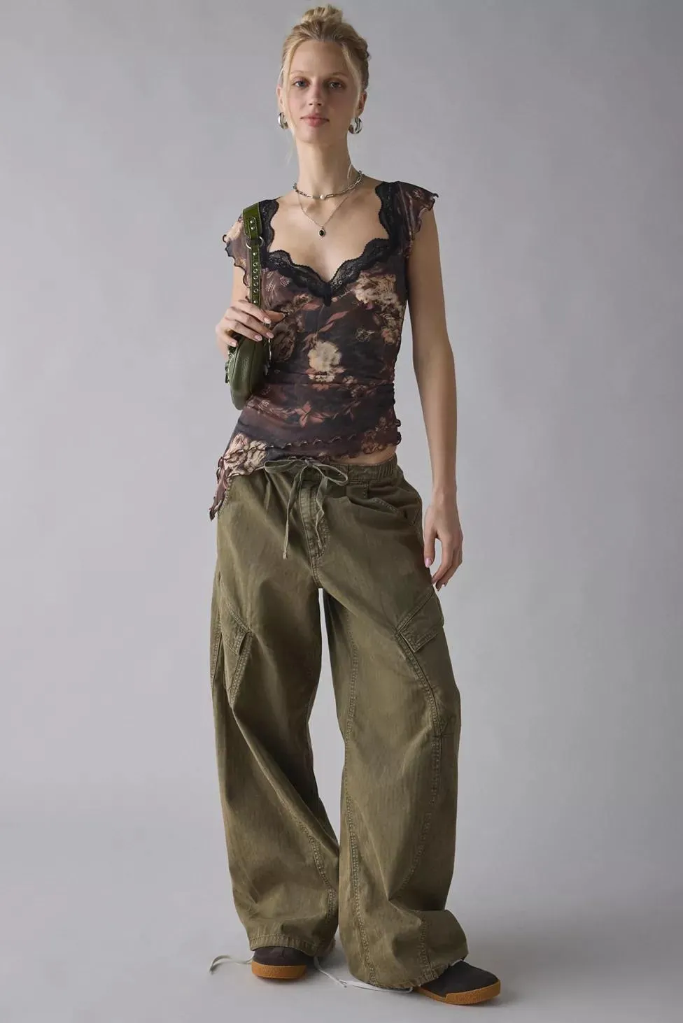 BDG Station Cocoon Baggy Barrel Leg Cargo Pant