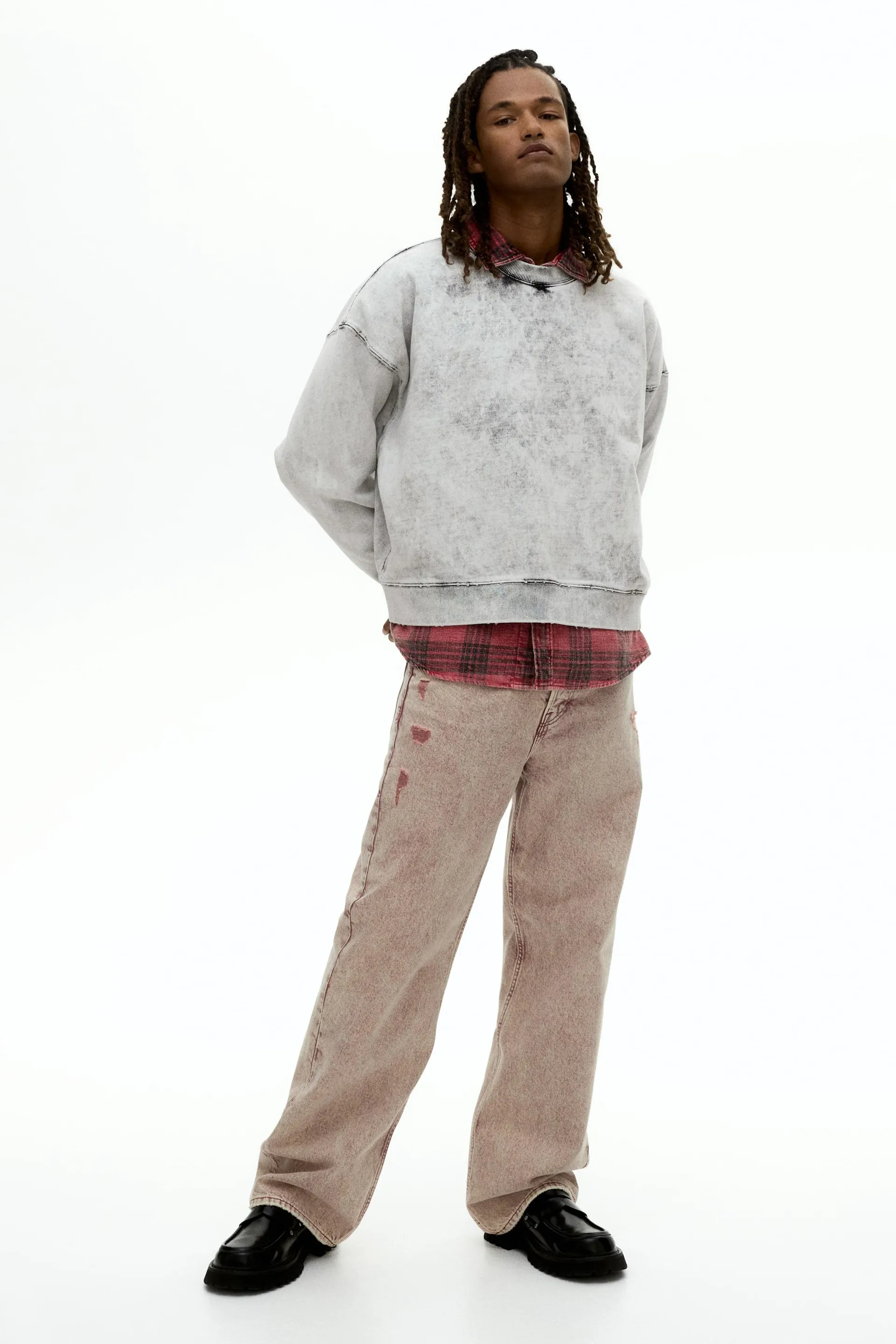 Sudadera Oversized Fit con apariencia deslavada