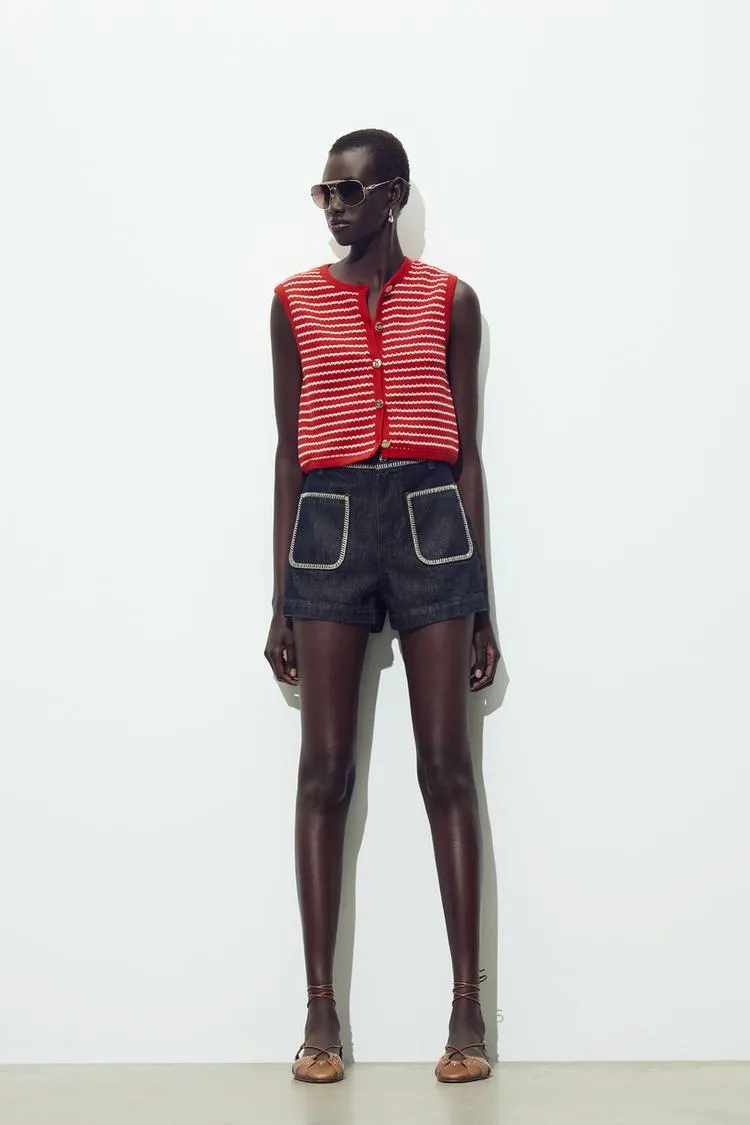 TOP CHALECO JACQUARD BOTONES