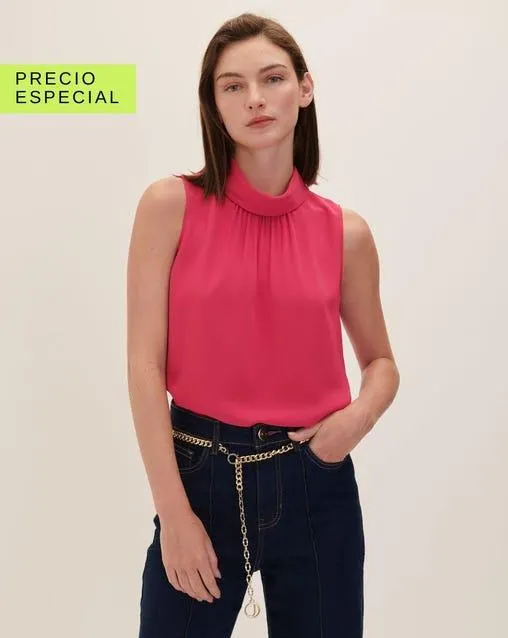 Blusa Fucsia Cuello Alto Con Pliegues