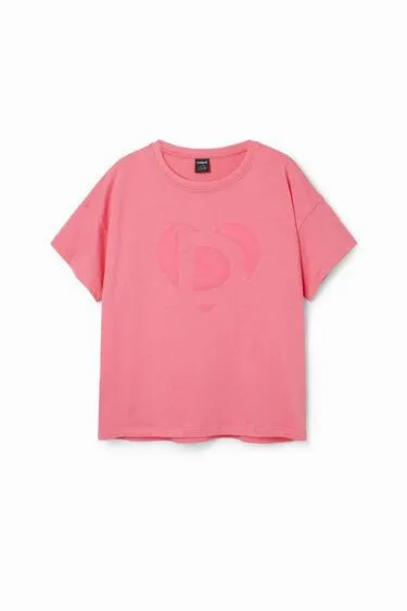 Camiseta imagotipo relieve