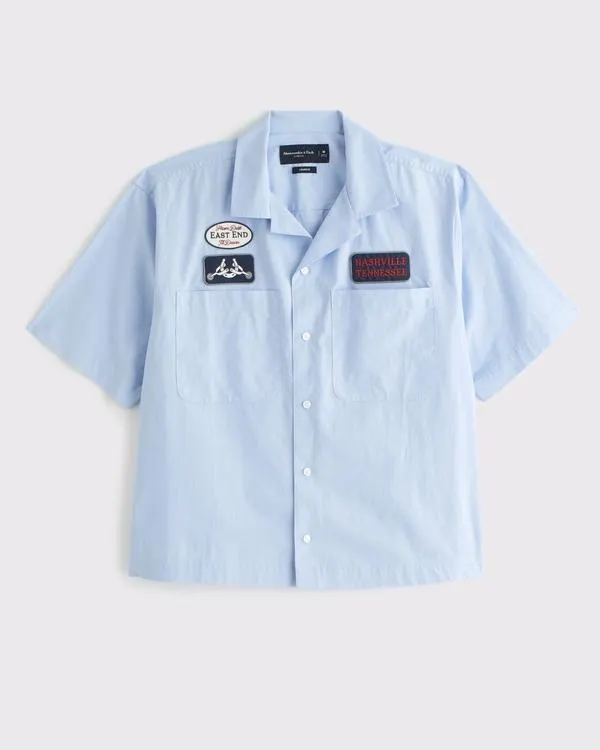 Short-Sleeve Cropped Graphic Workwear Button-Up Shirt