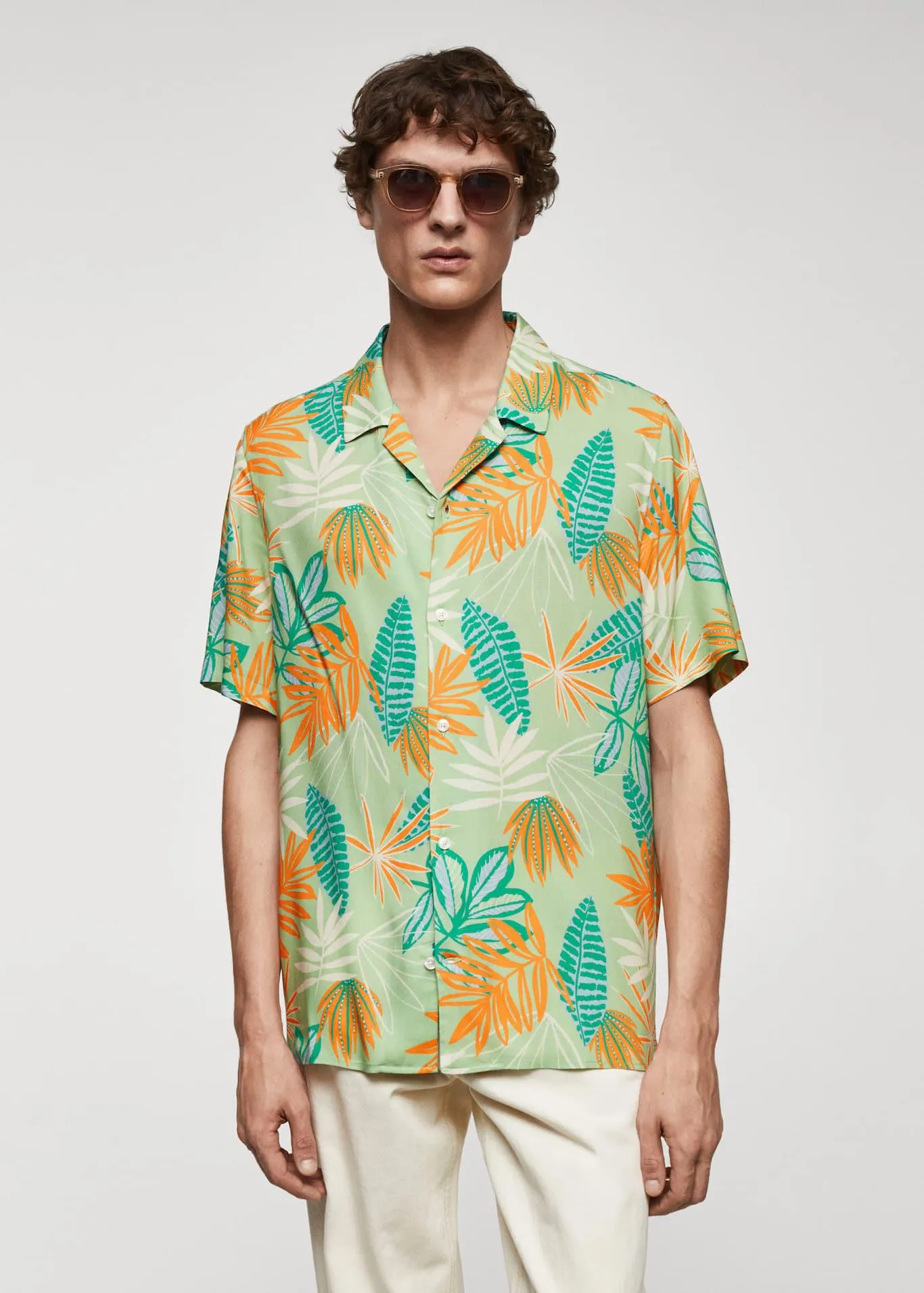 Camisa regular fit fluída estampada