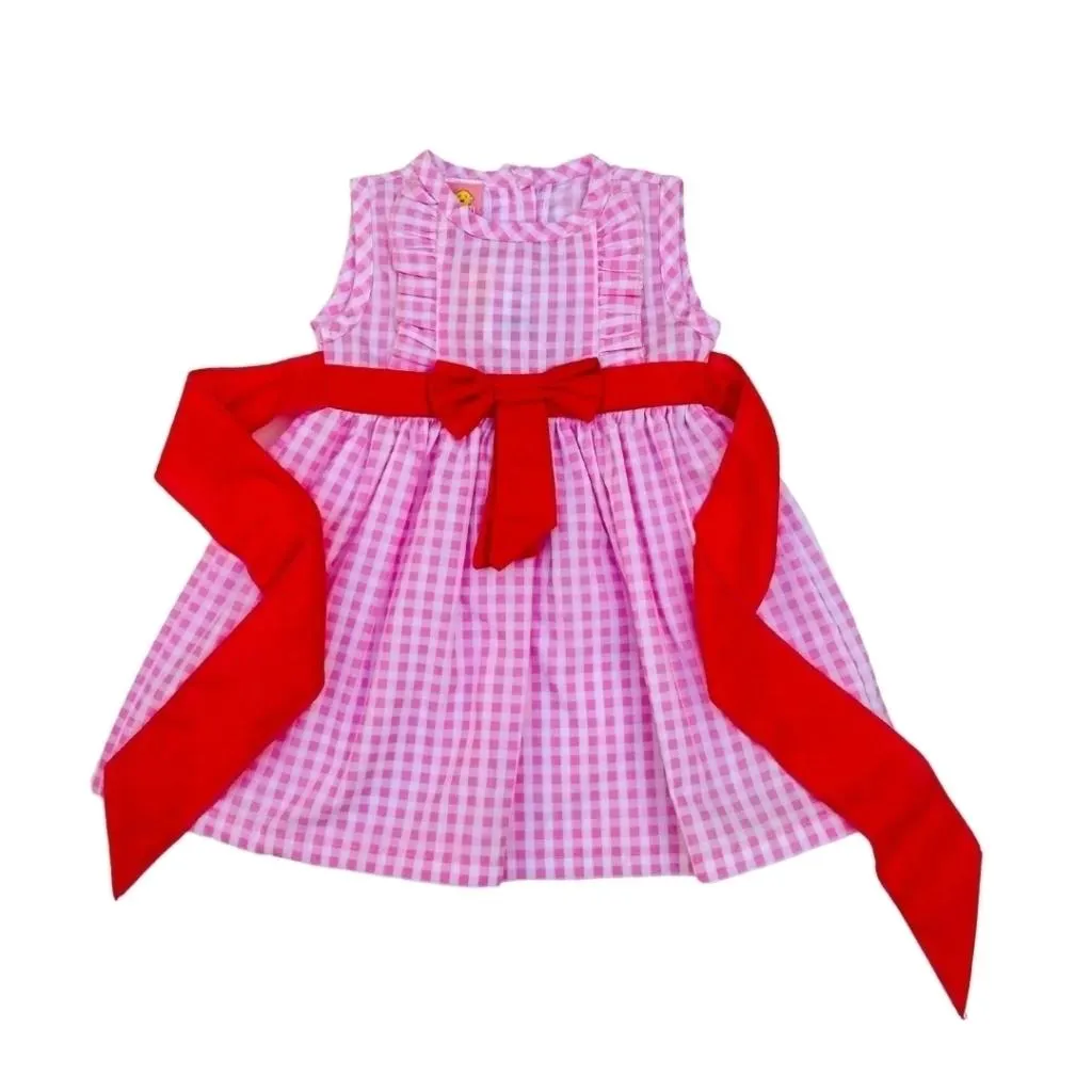 Vestido de cuadros y sobrero