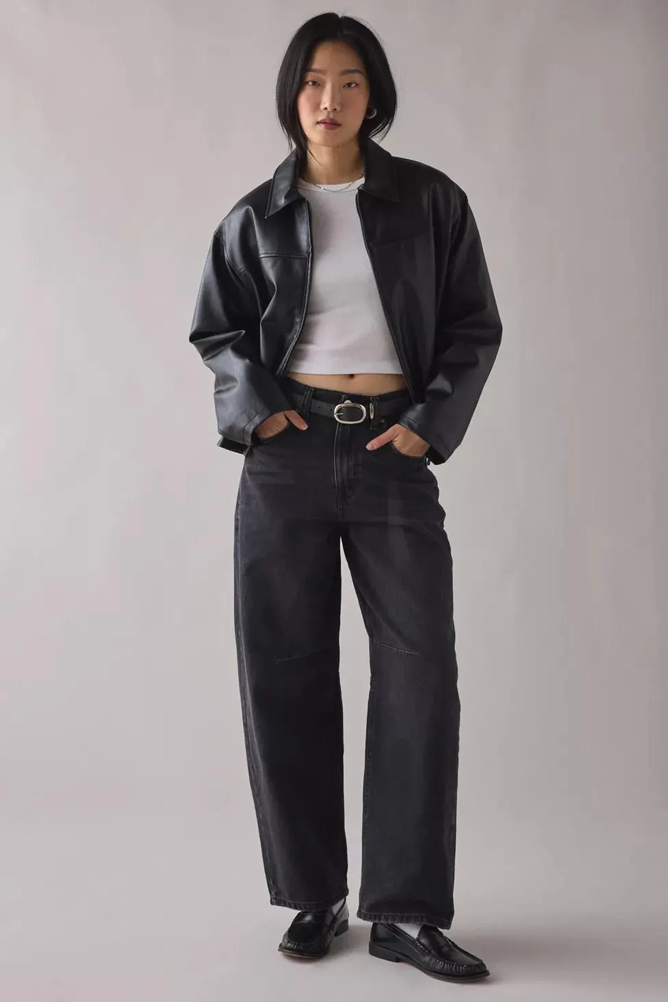 BDG Logan Buckle Baggy Barrel Jean