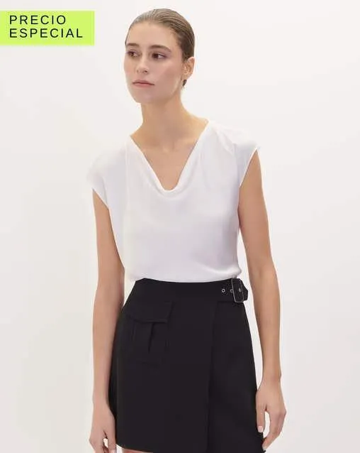 Blusa Blanca De Satín Escote Drapeado