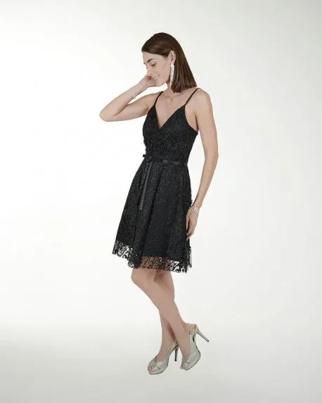 VESTIDO CC FANTASIA CON MOÃ�O EN EL CENTRO