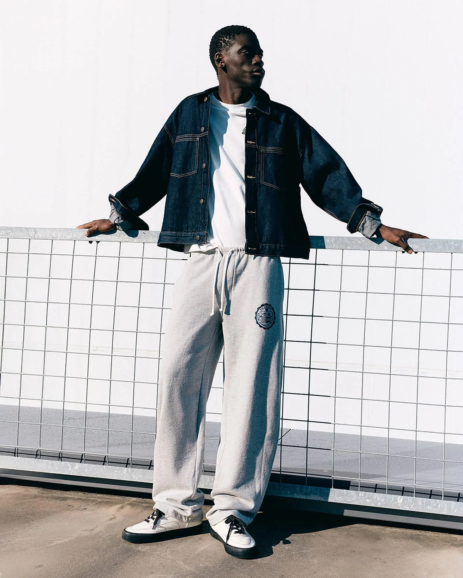 Catálogo de Catálogo Pull & Bear 31 de marzo al 10 de abril 2026 - Pagina 2