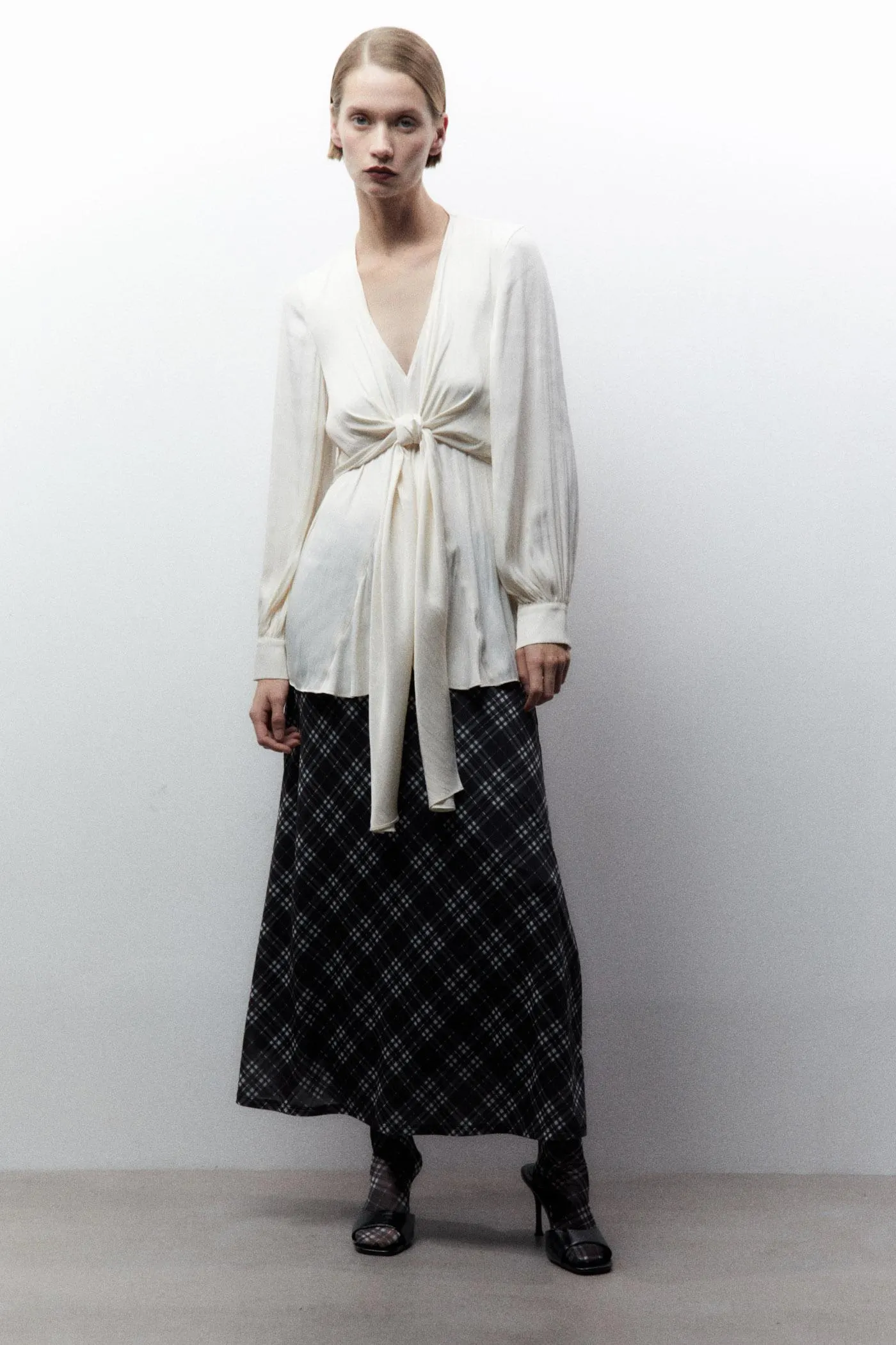 Cuerpo satinado lazada