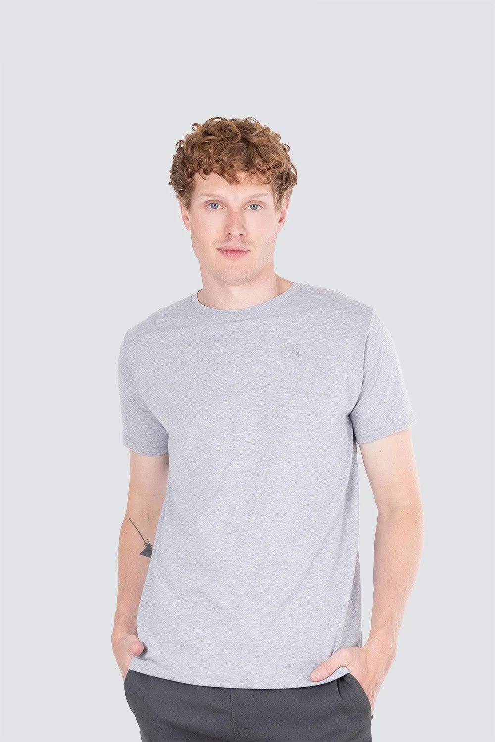 Playera básica cuello redondo