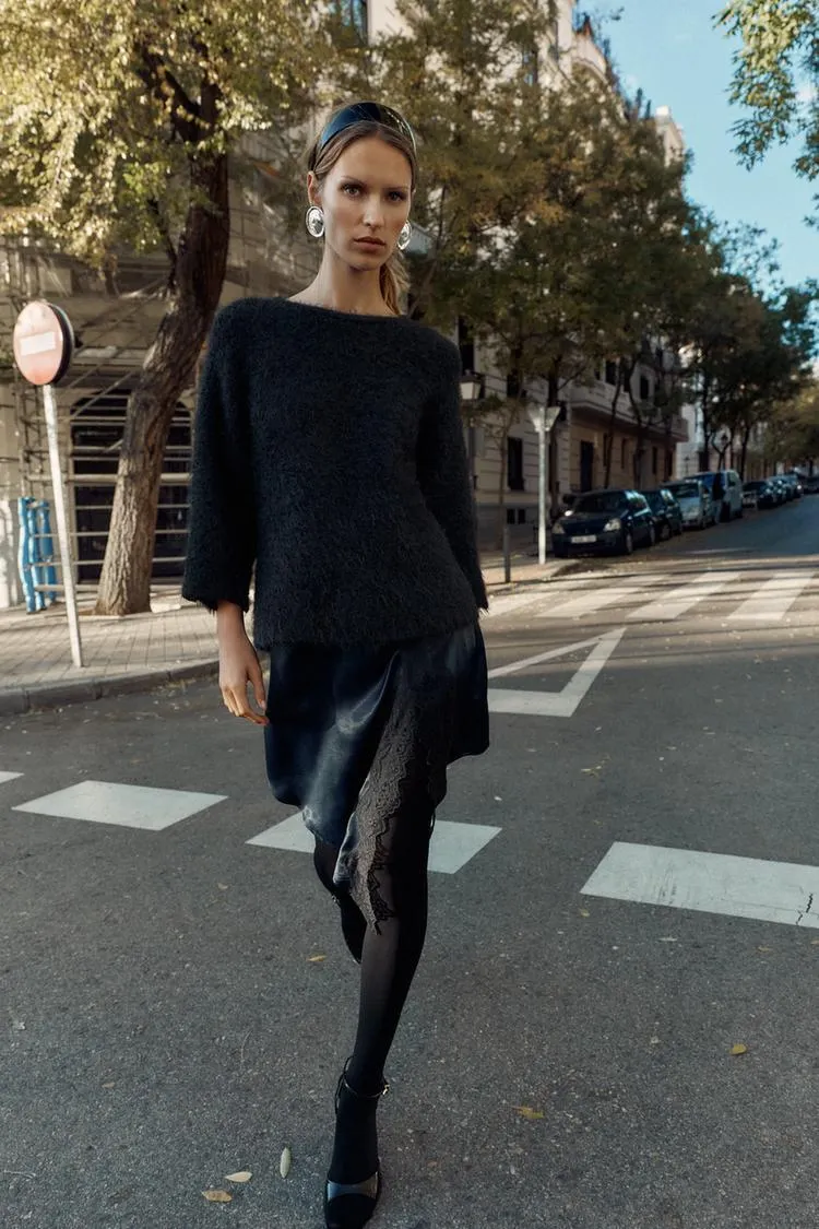 SUÉTER PUNTO COMBINADO ENCAJE