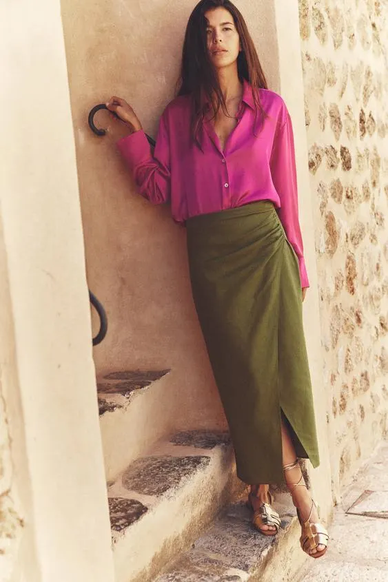 FALDA MIDI FRUNCES CON LINO