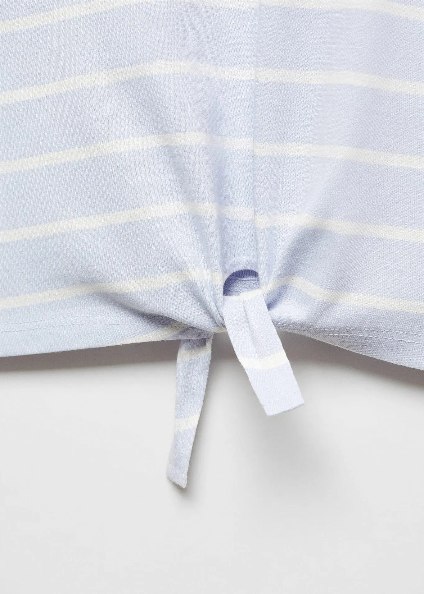 Gestreept T-shirt met knoop