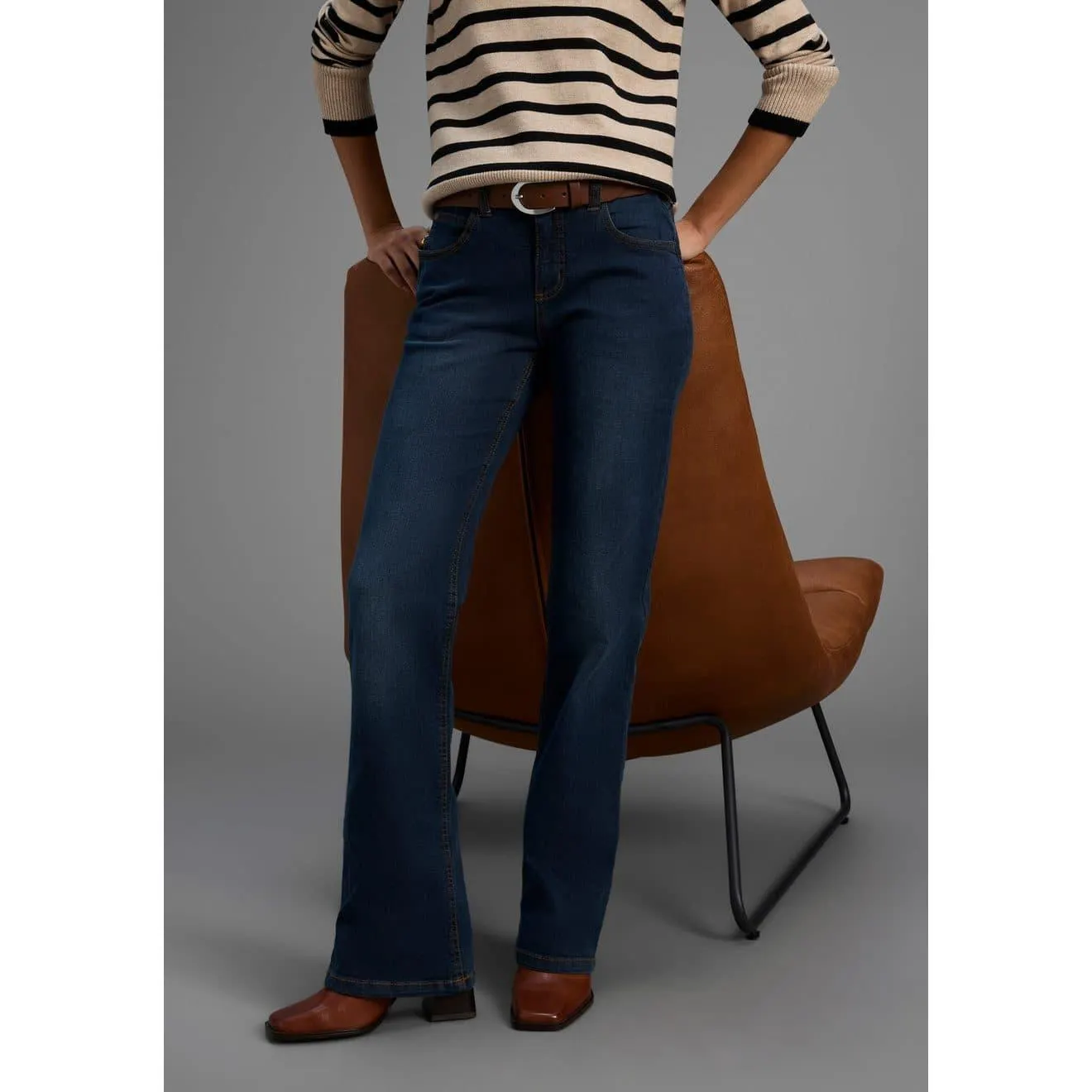 Arizona Bootcut jeans Tailleband met zij-elastiek inzet hoge taille, bootcut, met stretch, klassieke 5-pocket-stijl