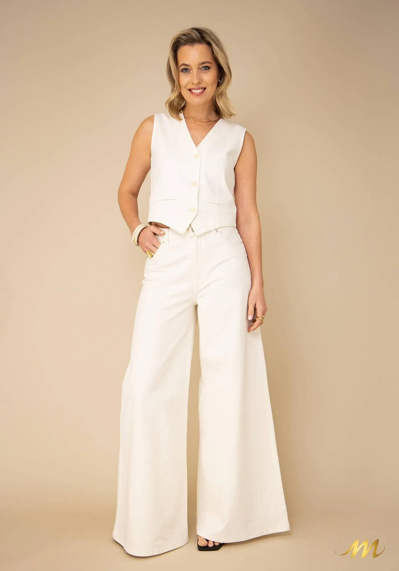 Anna van Toor folder van 31 maart tot 30 april 2026 - Folder pagina 17