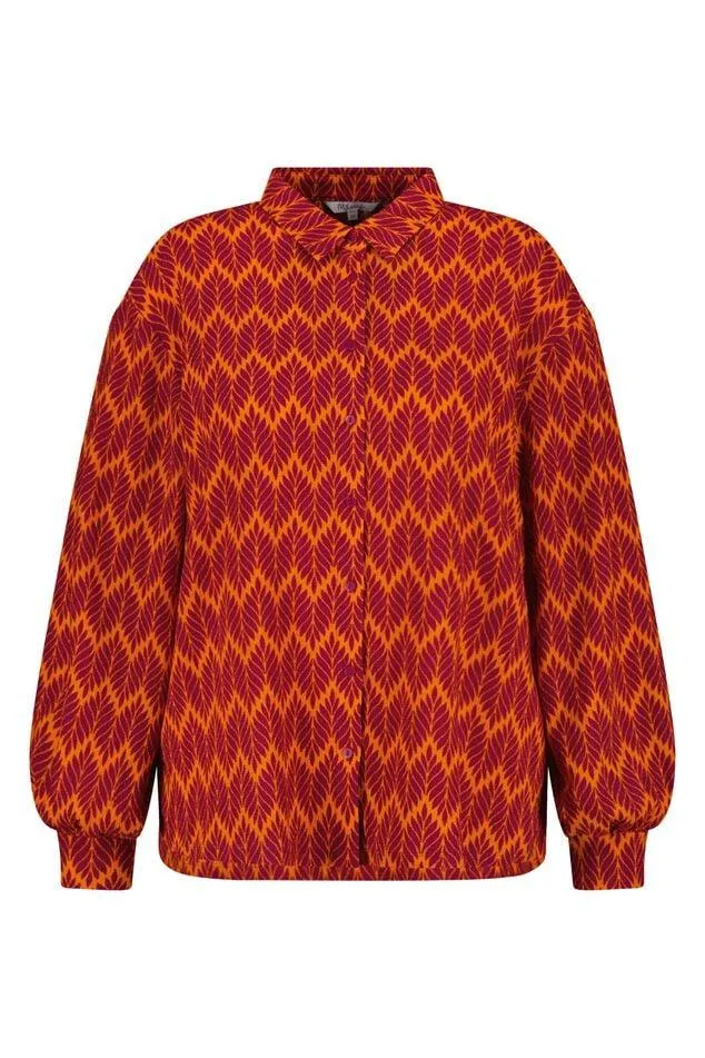 Top met knoopjes en print