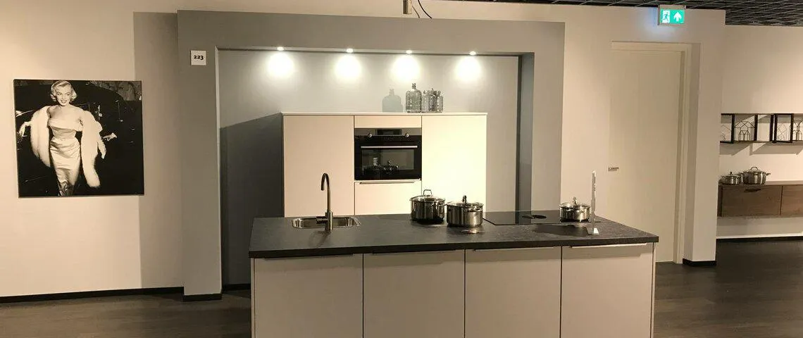 Showroom sale THALYZ-259 Sliedrecht