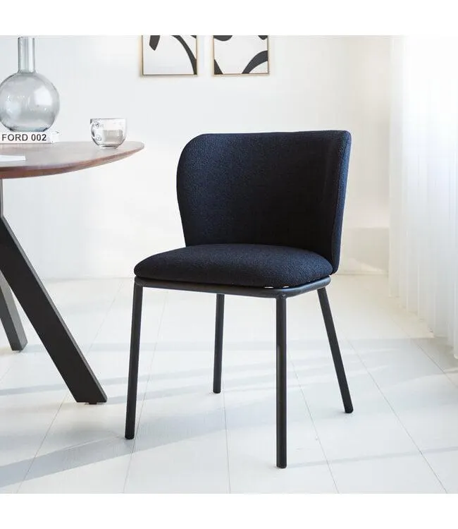 Eetkamerstoel Tess bouclé zwart