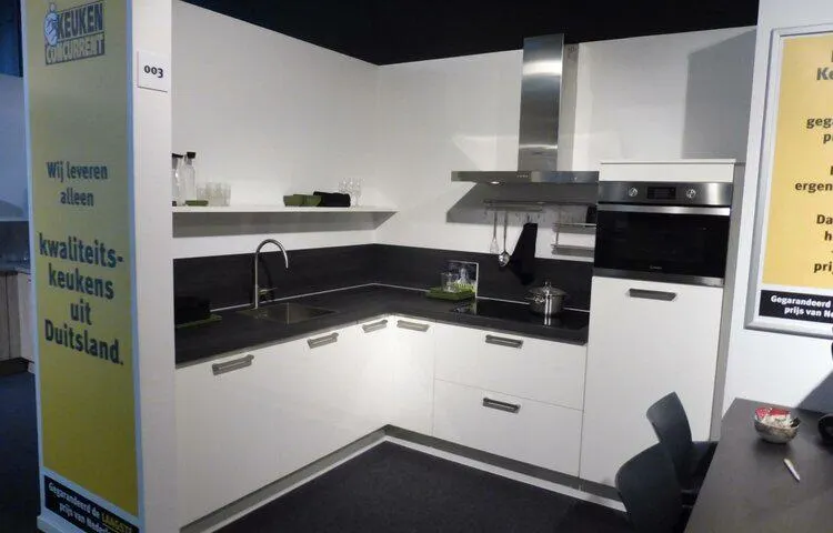 Showroom sale SWIFT-194-F Zoetermeer