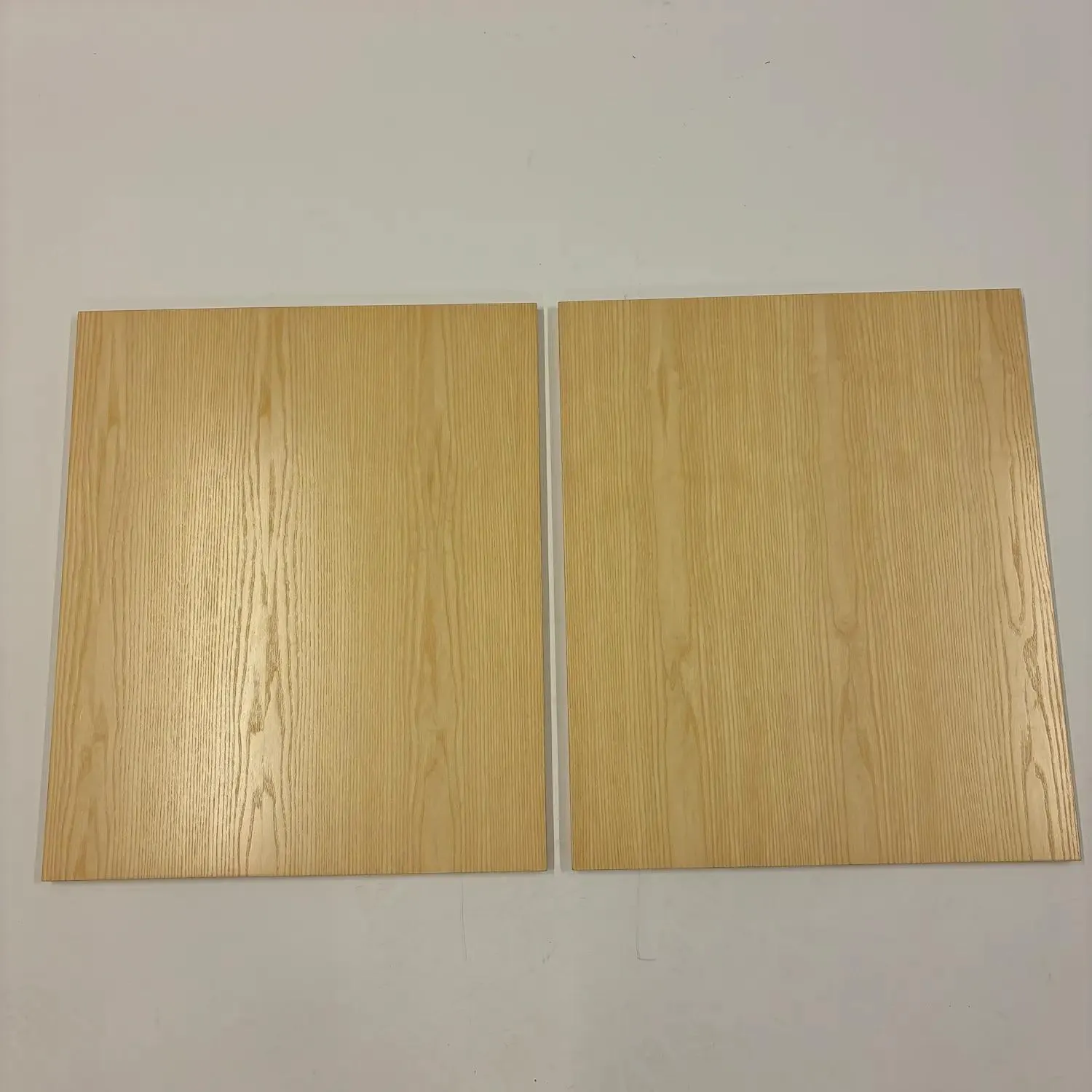 Lundia deuren vlak stel blank gelakt 60h x 100 b- nu met 40% korting!