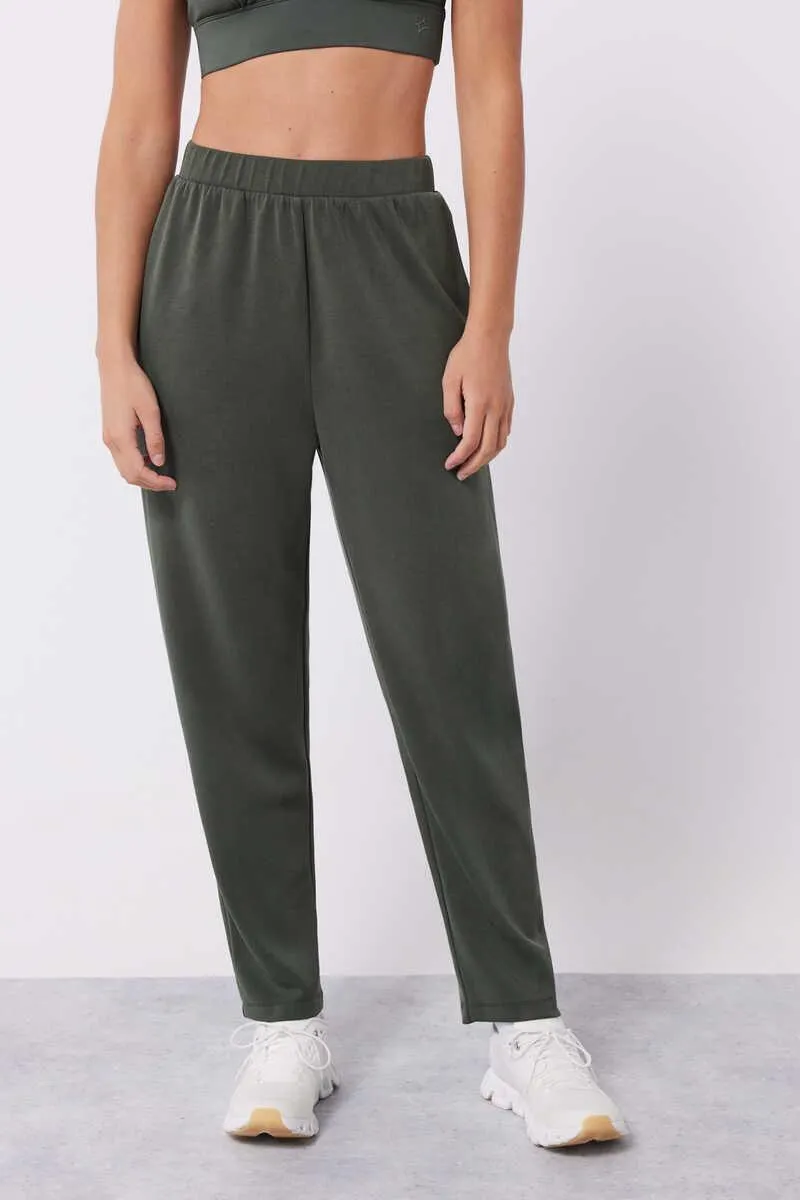 Pantalón jogger tacto suave verde