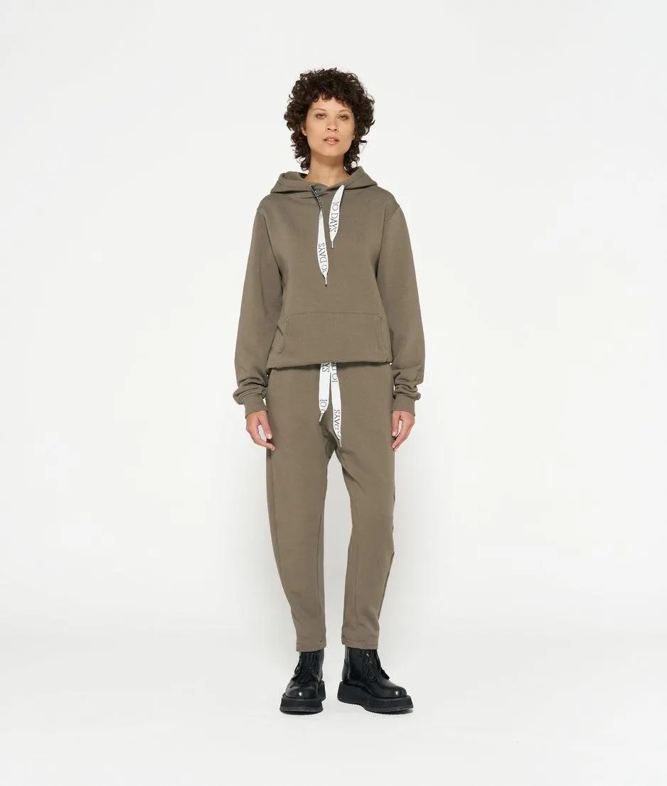 statement jogger