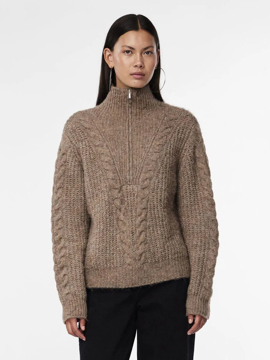 PCKATE GEBREIDE TRUI