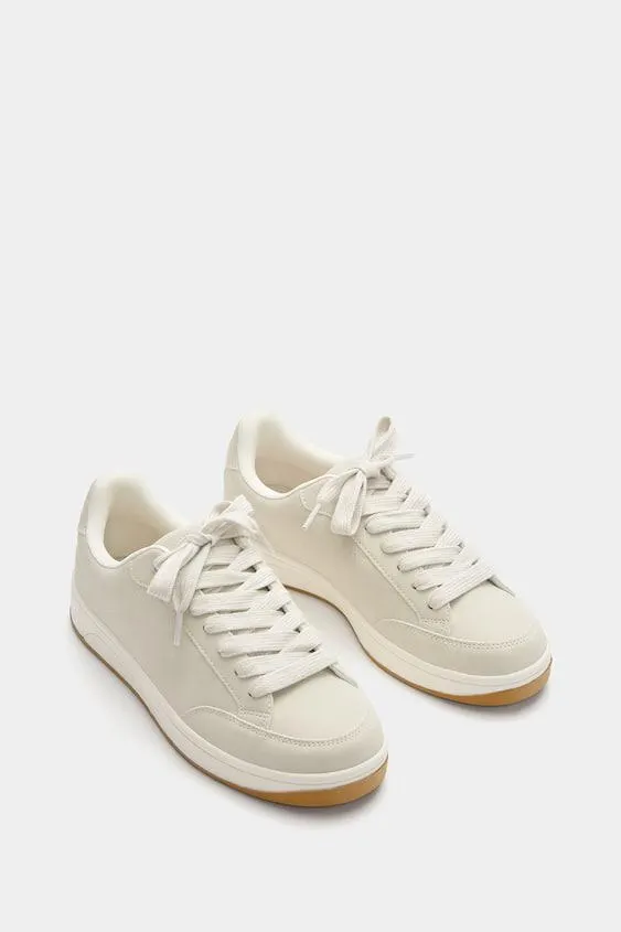 VOER JE TELEFOONNUMMER OF E-MAIL IN