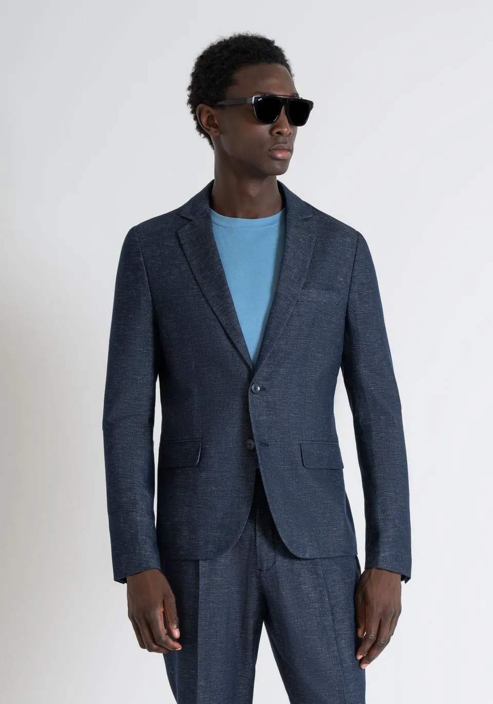 ZELDA SLIM FIT JACKET IN COTTON-LINEN BLEND WEAVE