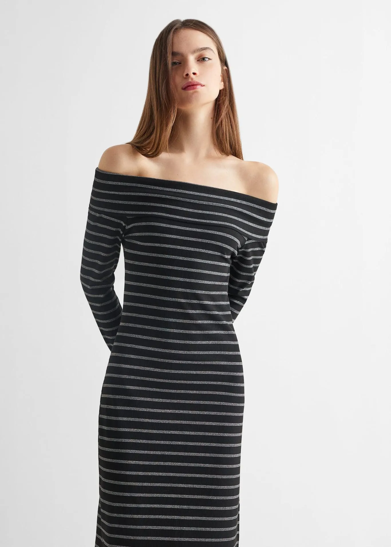 Gestreepte off-shoulder jurk