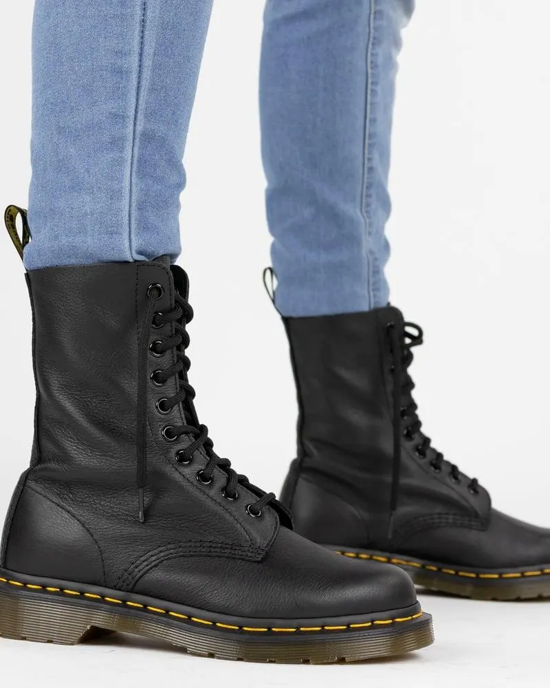 Dr. Martens 1490