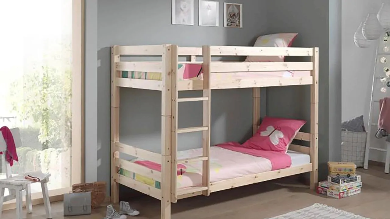 Stapelbed Pino 160 cm hoog