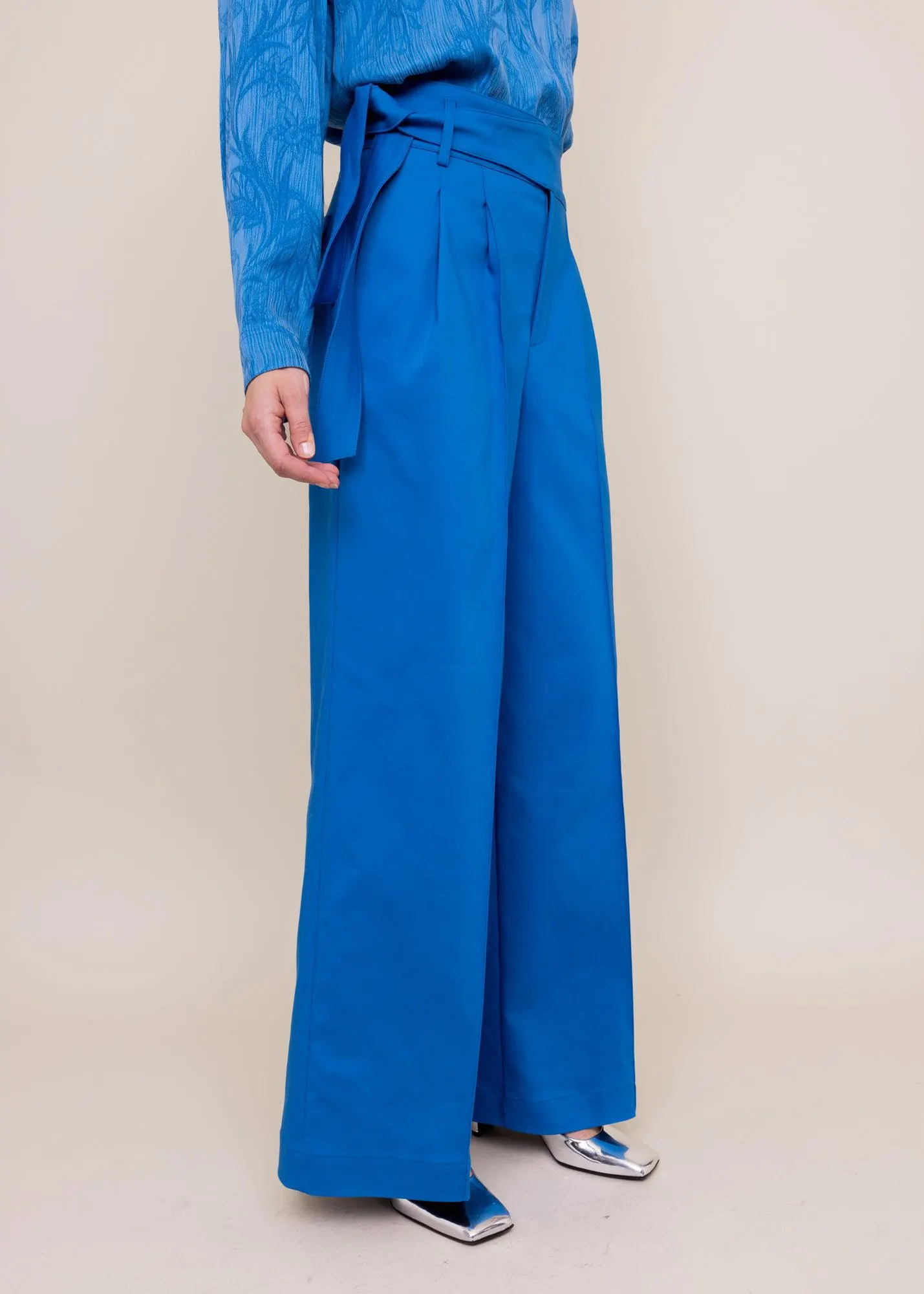 Katoenen broek met wijde pijpen