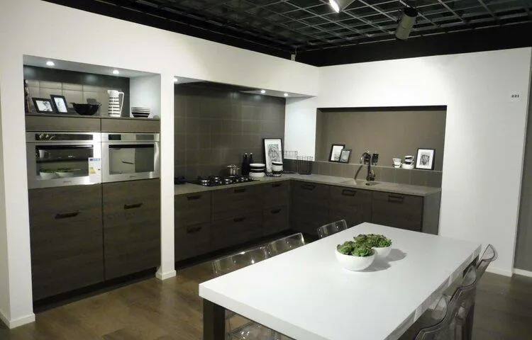 Showroom sale VESPA-400 Helmond