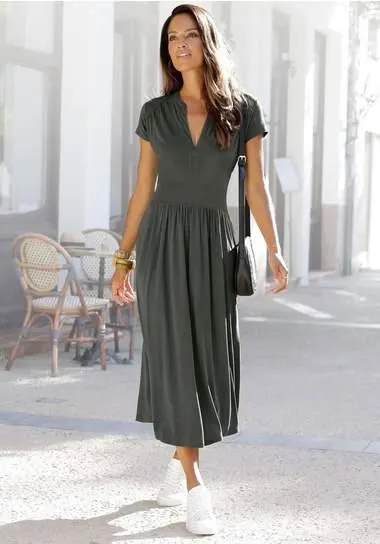 Lascana Midi-jurk met ritssluiting bij de hals, nauwsluitend, sportief en elegant