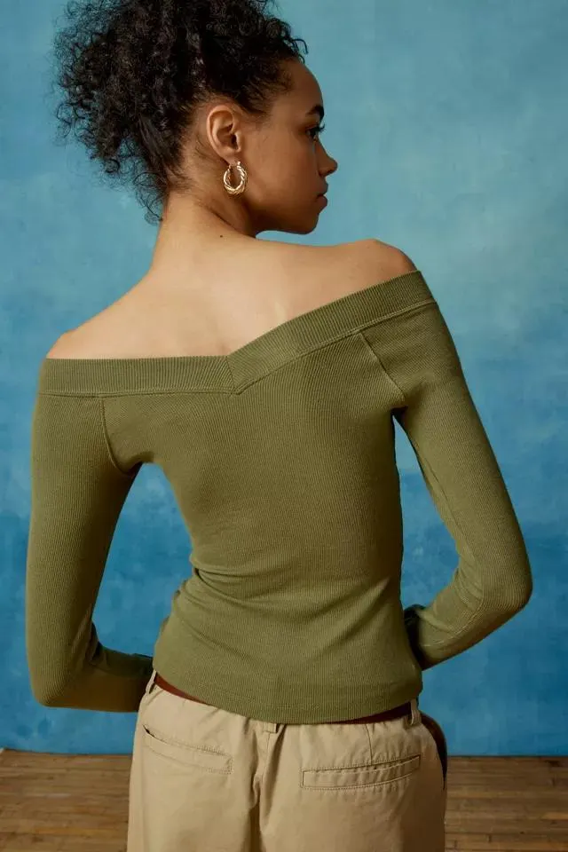 BDG Shannen Off-The-Shoulder Long Sleeve Tee