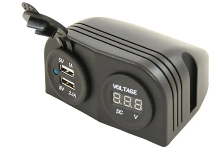 Haba stekkerdoos opbouw 2 x USB lader + voltmeter